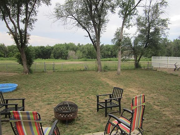 Creek view / backyard