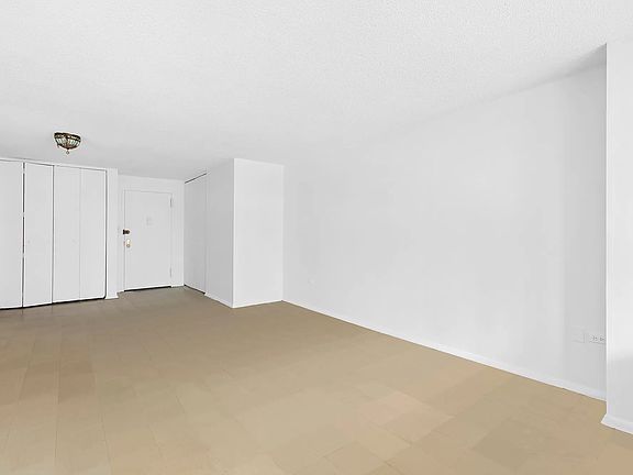 3rd image of 100 Beekman St APT 10H