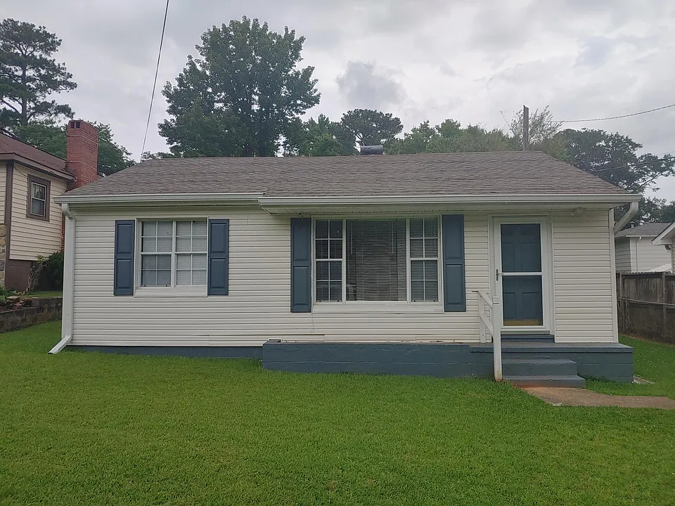 408 Willow Dr
