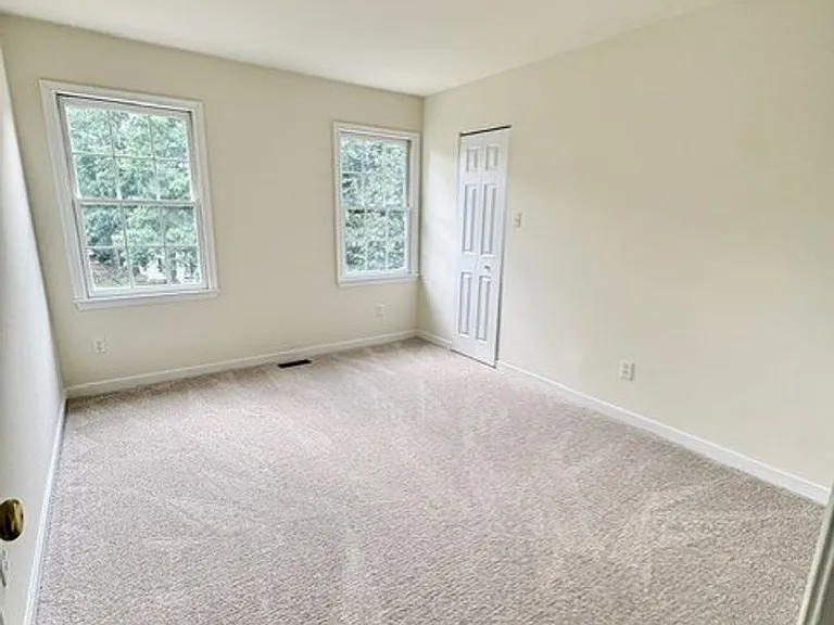 5633 Lake Sharon Dr — Photo 9