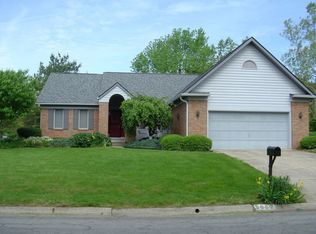 5652 Worcester Dr, Columbus, OH 43232