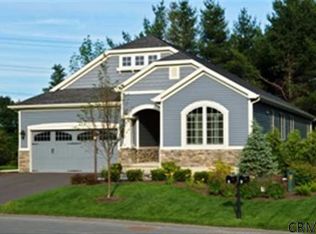 11 Milltowne Dr, Halfmoon, NY 12188