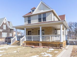 7661 S South Shore Dr, Chicago, IL 60649