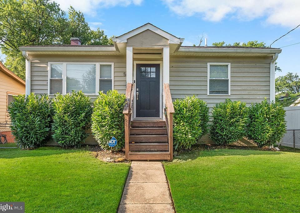 1st image of 5803 Ravenswood Rd