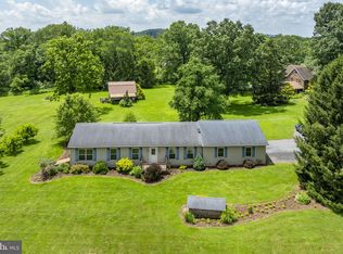 1126 Dogwood Dr, Reinholds, PA 17569