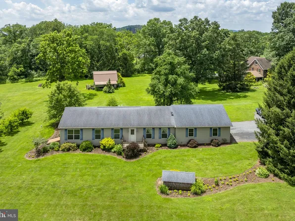 1126 Dogwood Dr, Reinholds, PA 17569
