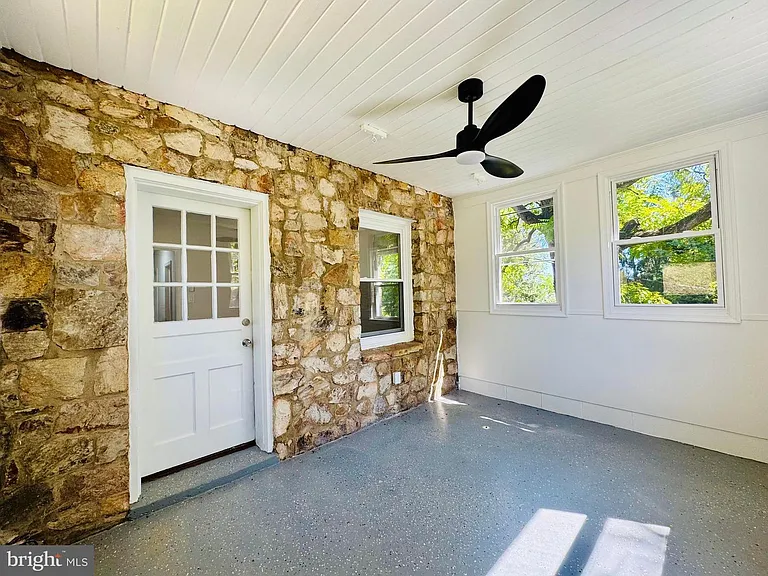 311 Villa Ave — Photo 15