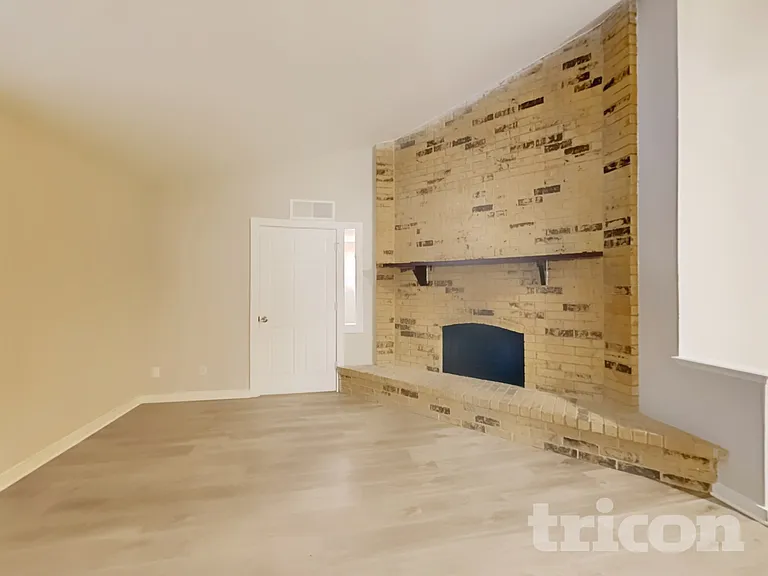 510 Carl C Senter St — Photo 2