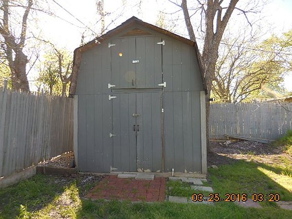 4th image of 502 E Lavender Ln