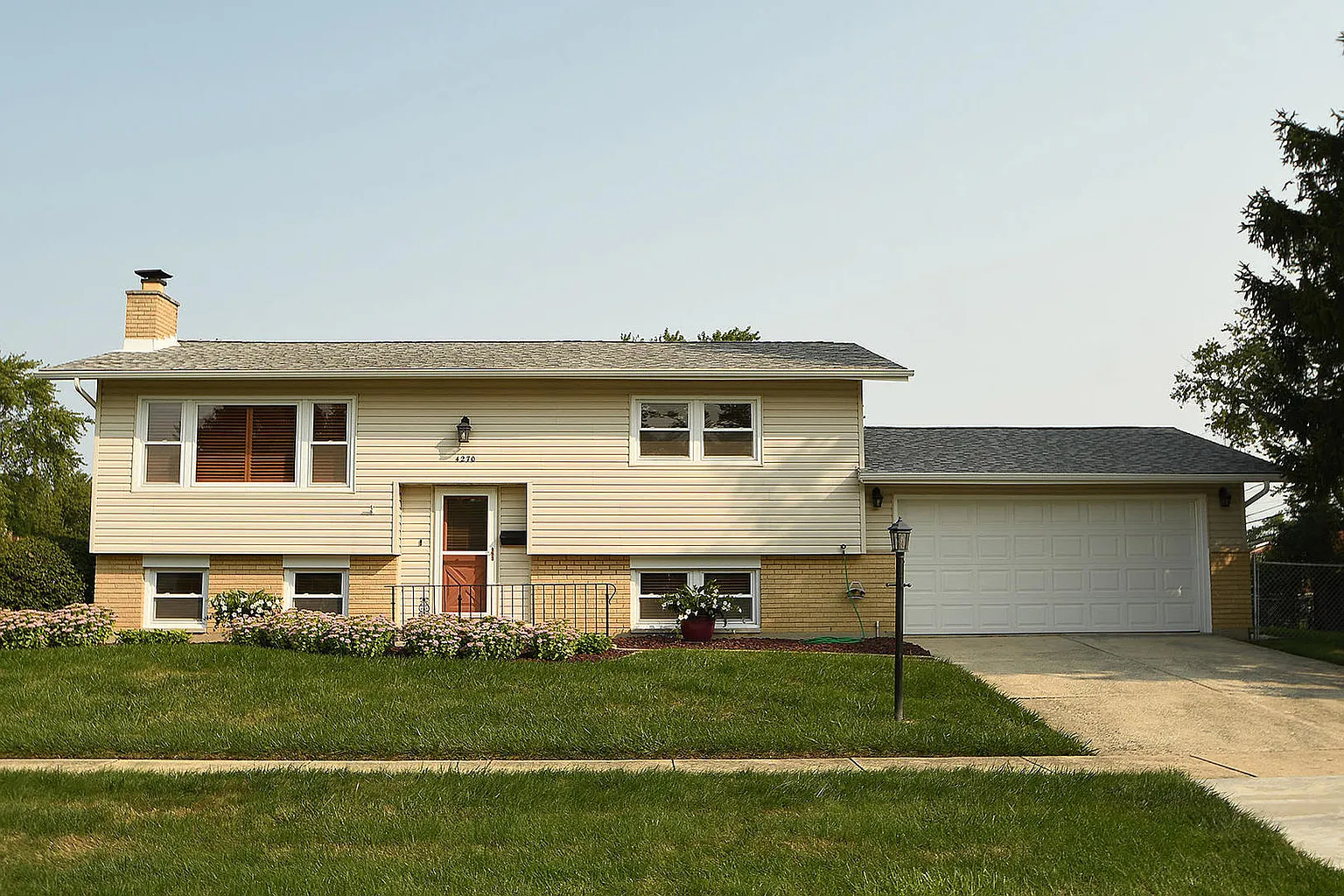 4270 190th Pl photo 1