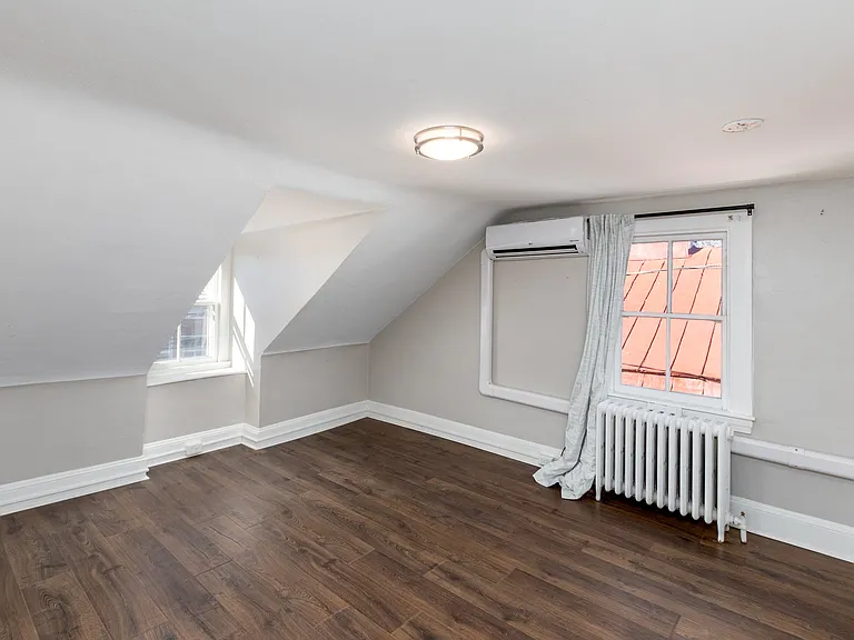126 Prince George St #5 — Photo 6
