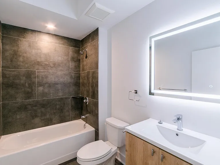 1201 W Girard Ave — Photo 46