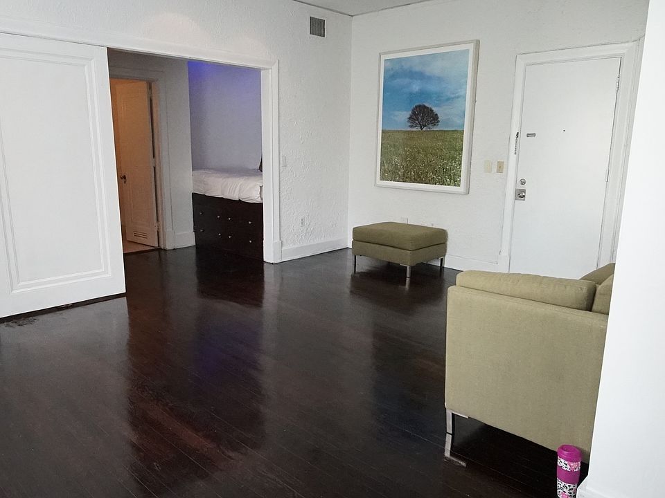 1st image of 900 16th St #Secondfl2a