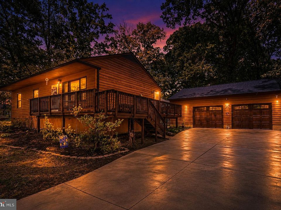 1st image of 313 Green Arbor Dr