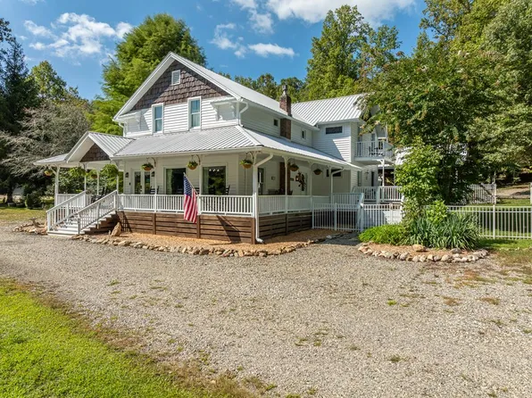 55 Misty Mountain Ln, Blairsville, GA 30512