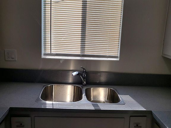 4th image of 1342 W 251st St #7