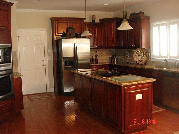 Chef's Kitchen overlooking fireside keeping room