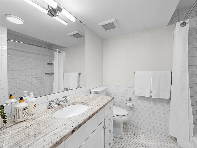 2957 Newark St NW #B — Photo 15