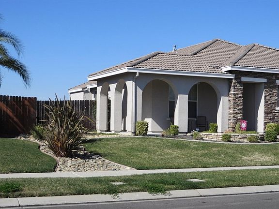 3rd image of 1934 Coffee Creek Way