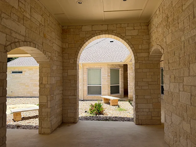 2303 High View Dr — Photo 19