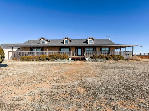 6111 Foster Rd, Levelland, TX 79358