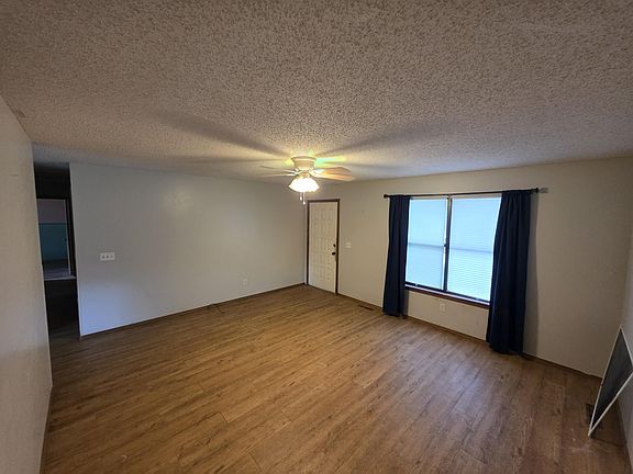 4th image of 1001 N 13th Avenue