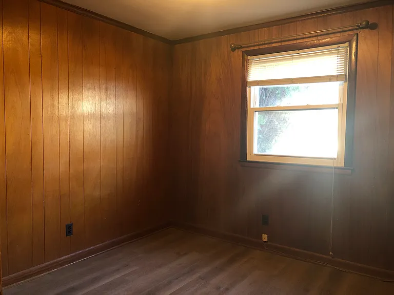 9117 Saint Andrews Pl — Photo 2