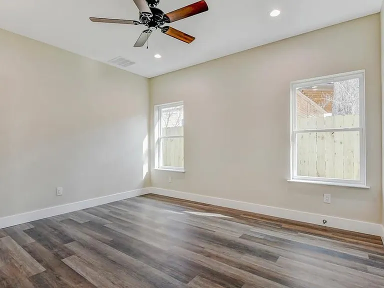 920 W Coffin St — Photo 5