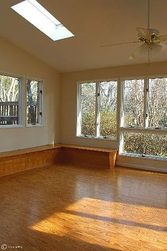 1049 Balls Hill Rd — Photo 3