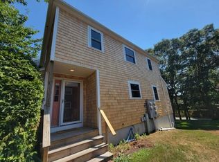 6 Harbor Hill Dr, Bourne, MA 02532