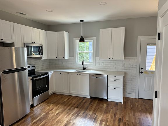 2nd image of 185 Riverview Dr #1