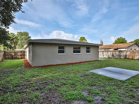 4th image of 4425 Gandy Cir