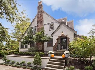 701 W Gregory Blvd, Kansas City, MO 64114