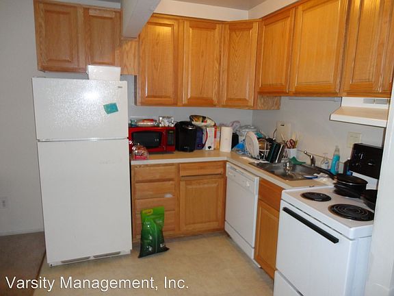 5th image of 911 South Frst APT 1