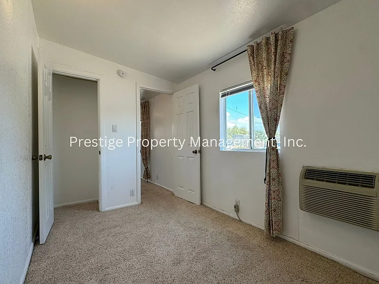 3301 E Flower St — Photo 5
