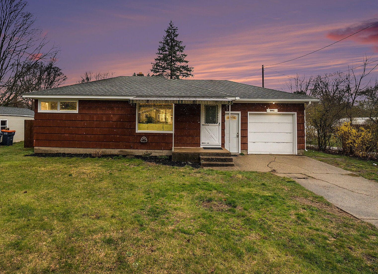 1229 W 32nd St, Holland, MI 49423 Zillow