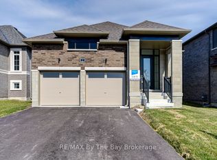 17 Sun Valley Ave, Wasaga Beach, ON L9Z0N6
