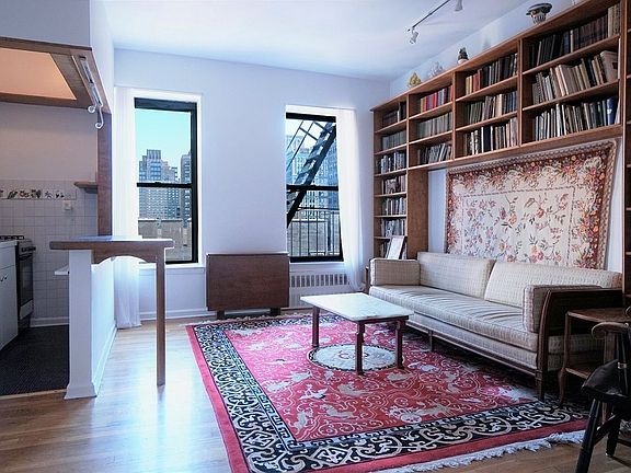 2nd image of 30 E 95th St APT 6D