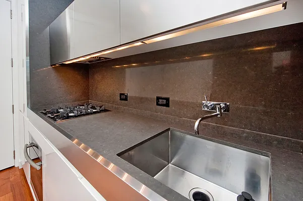 Rented by Vista Global Property Solutions | media 16