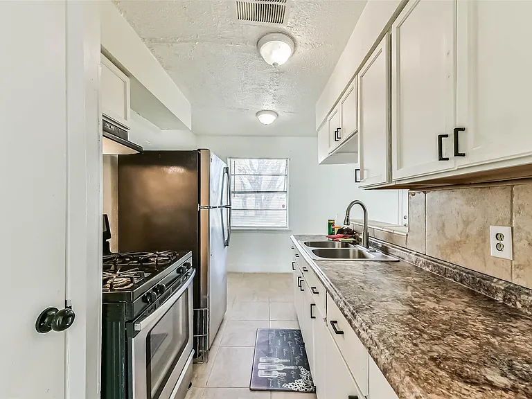 11411 Murr Way — Photo 8