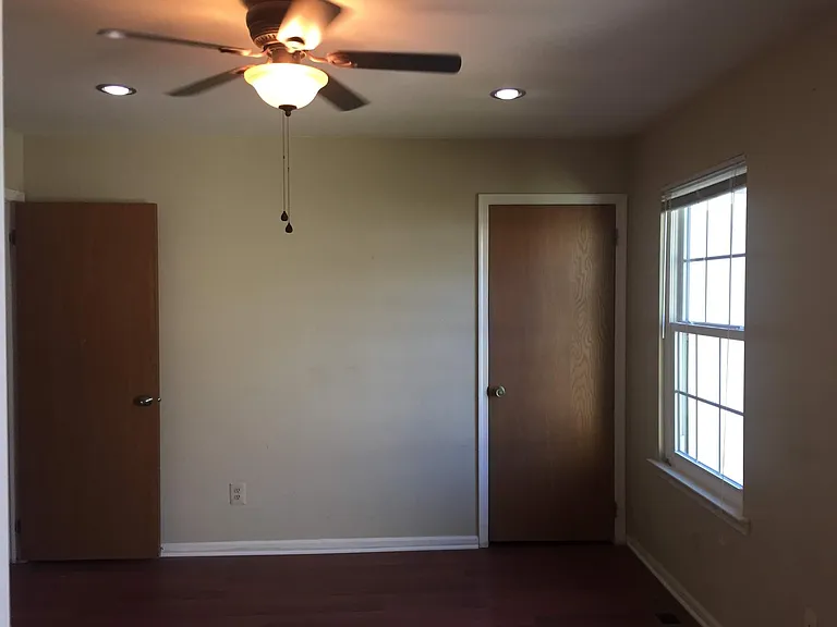 2503 Deerfield Dr — Photo 12
