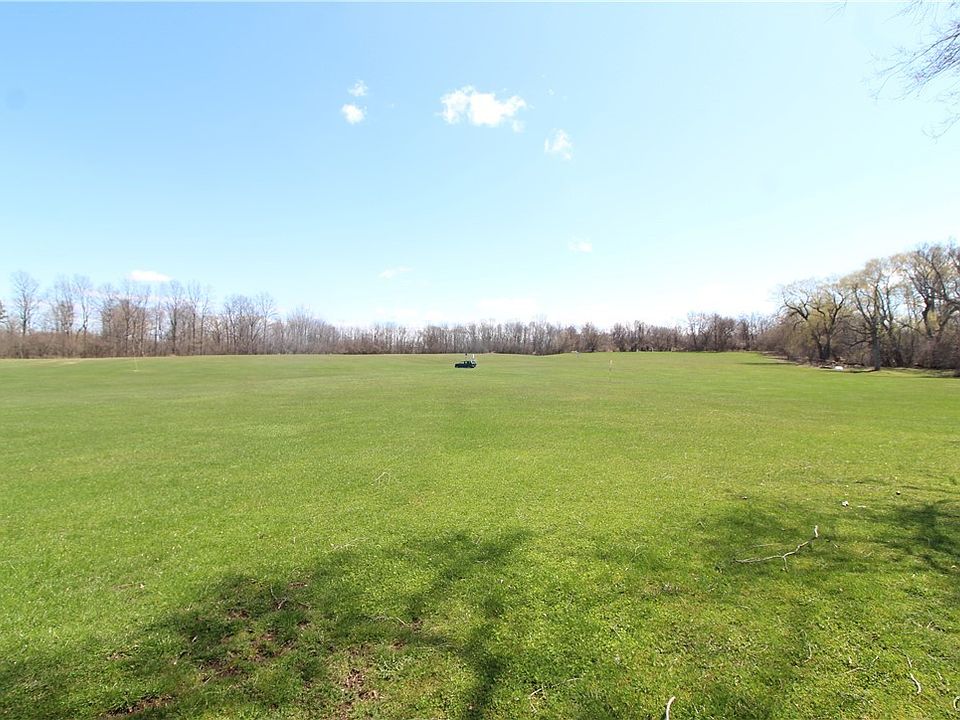 1st image of 3060 Gates Rd #24