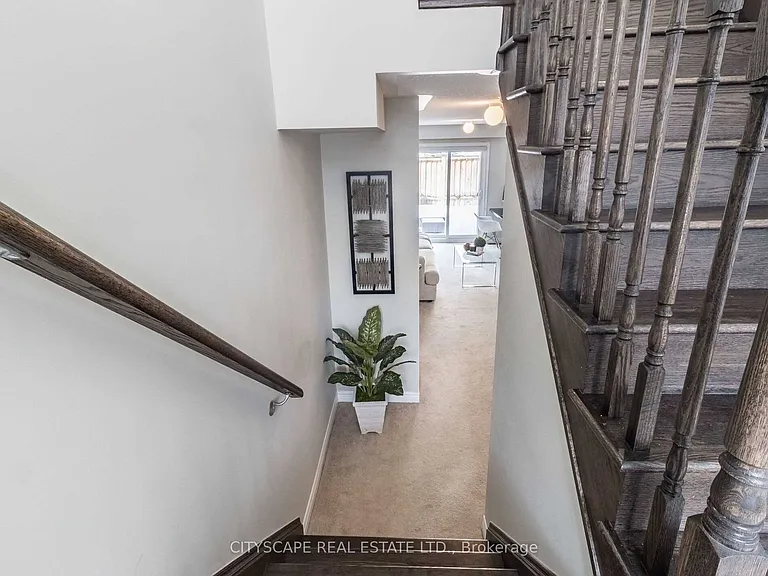 22 Rockbrook Trl — Photo 5