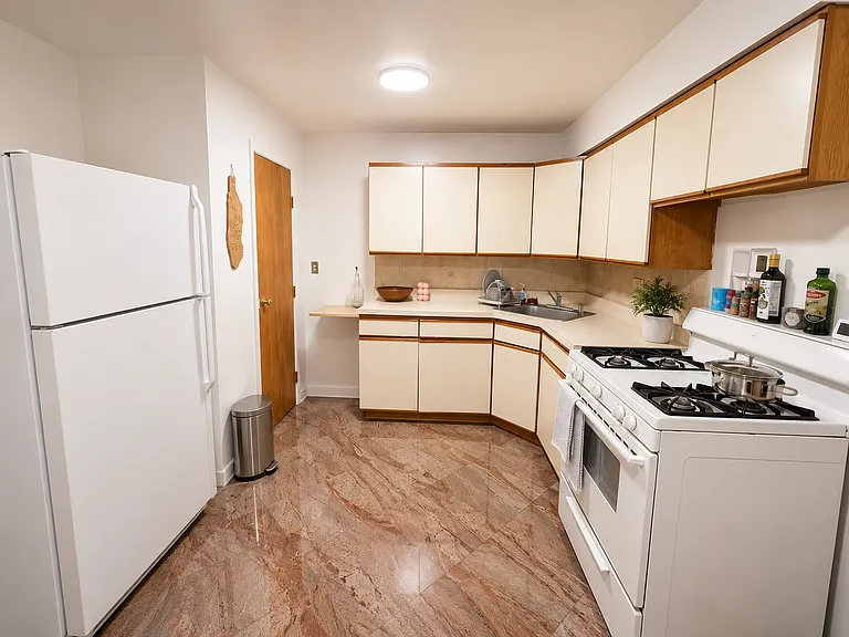 7517 Caldwell Ave #1A — Photo 2