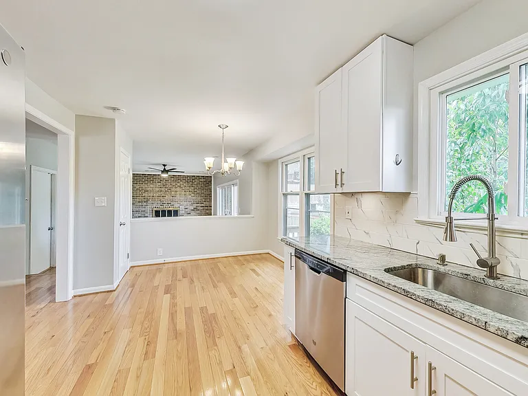 9802 Campbell Dr — Photo 14