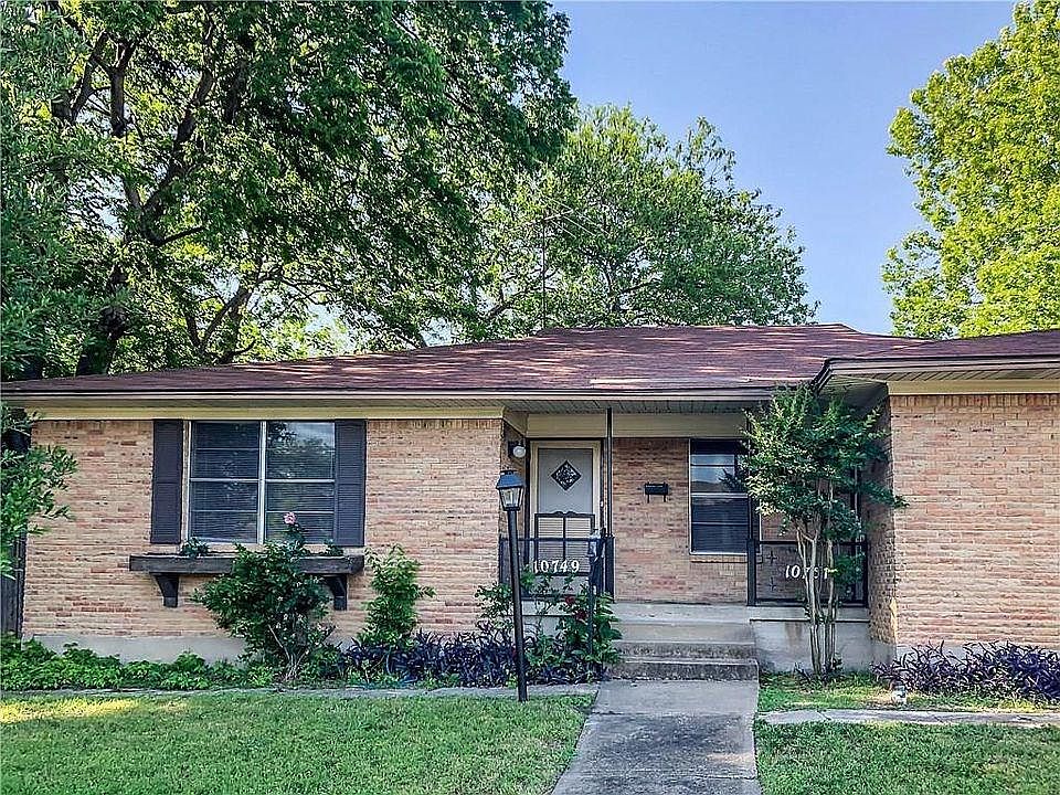1st image of 10751 Lake Gardens Dr
