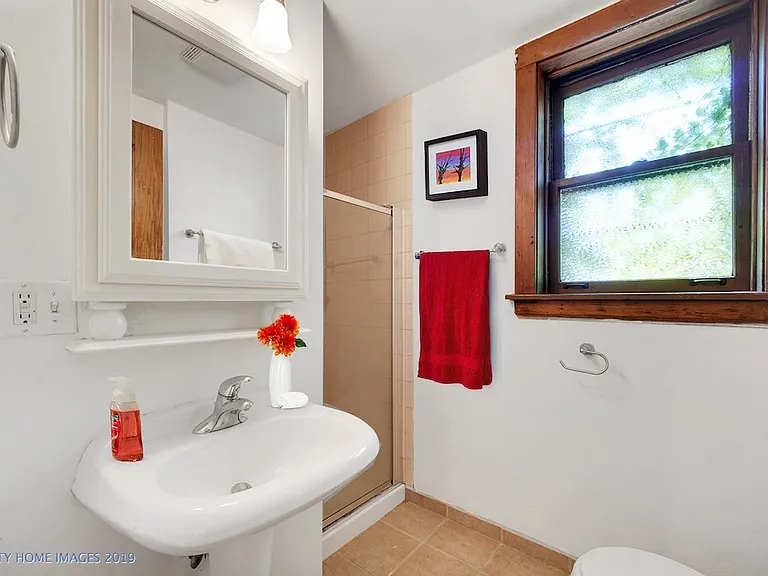 2774 N Kenmore Ave #4 — Photo 12
