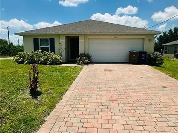 3903 16th ST SW, LEHIGH ACRES, FL 33976