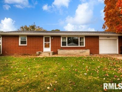 243 Lawnridge Dr, Creve Coeur, IL, 61610