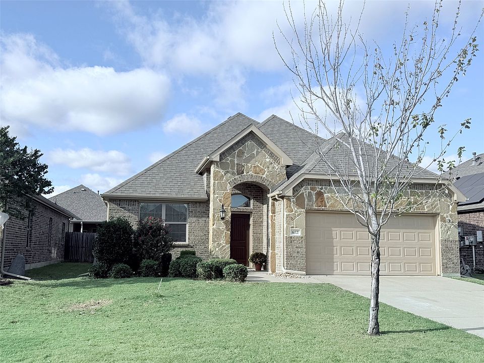 1st image of 612 Redwood Dr